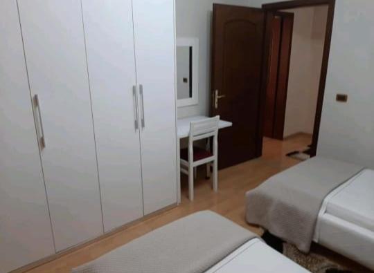 Erina Luxury Apartment Tiranë Eksteriør bilde